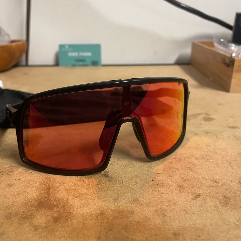 Oakley Sutro S
